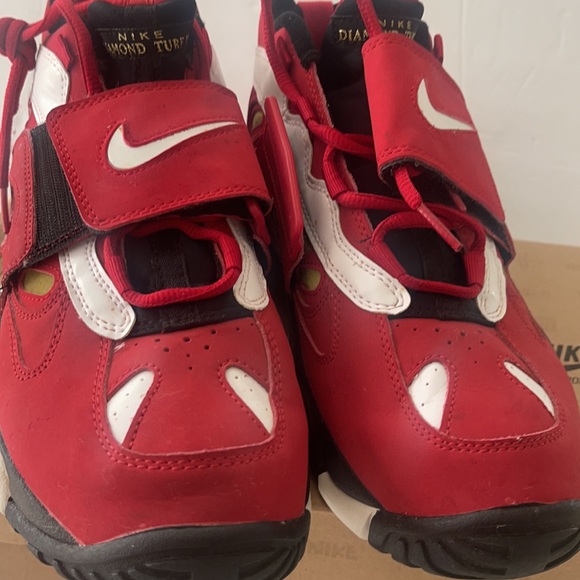 Nike Air Diamond Turf II Varsity Red Gold Size 10 (2012) Box and receipt - Picture 8 of 16